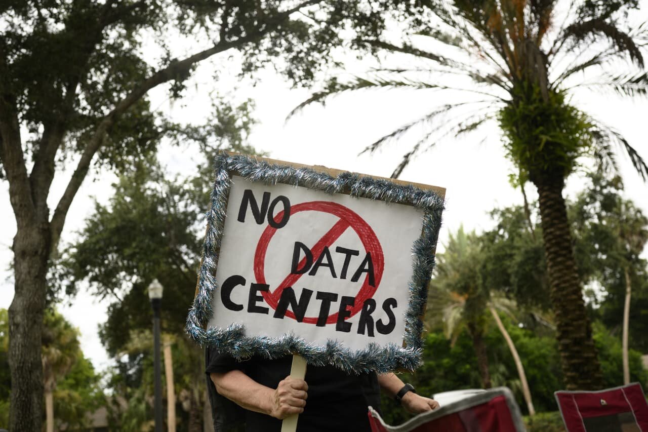 Could voter rage over AI data centers tank your utility stocks? Run this 5-part risk test to find out.