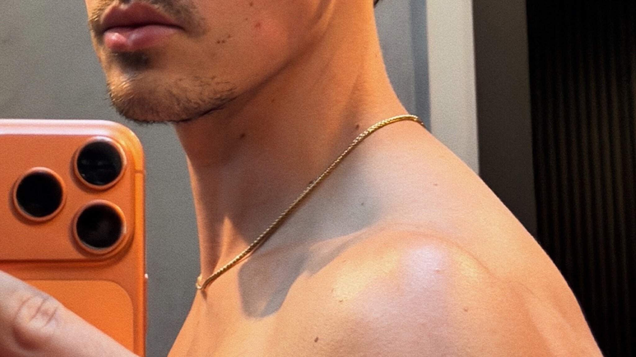 Guess The Shirtless Actor Behind This Bulging Bicep