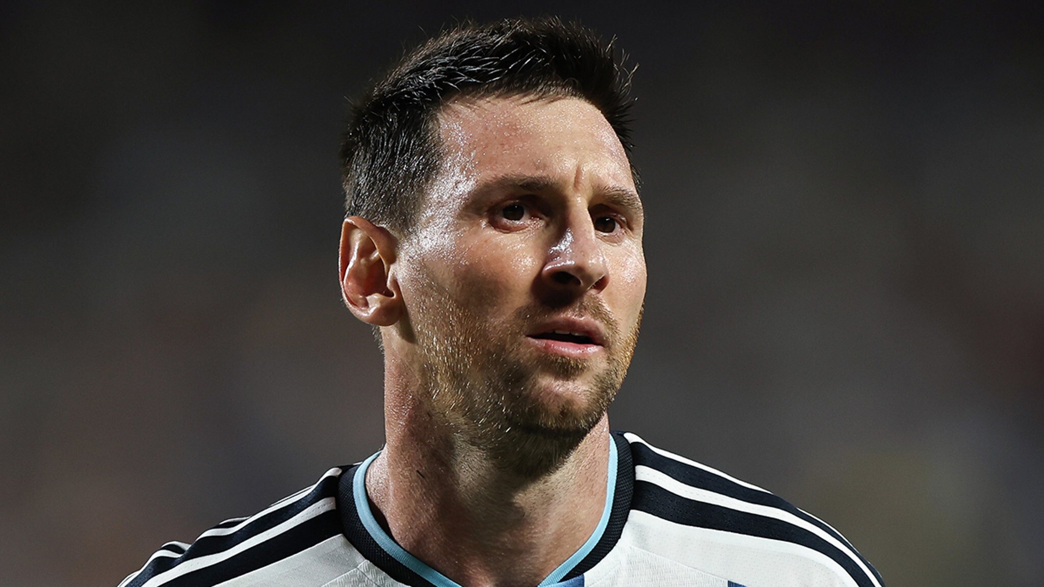 Lionel Messi Having Serious Doubts on Soccer Future After Dad's Death