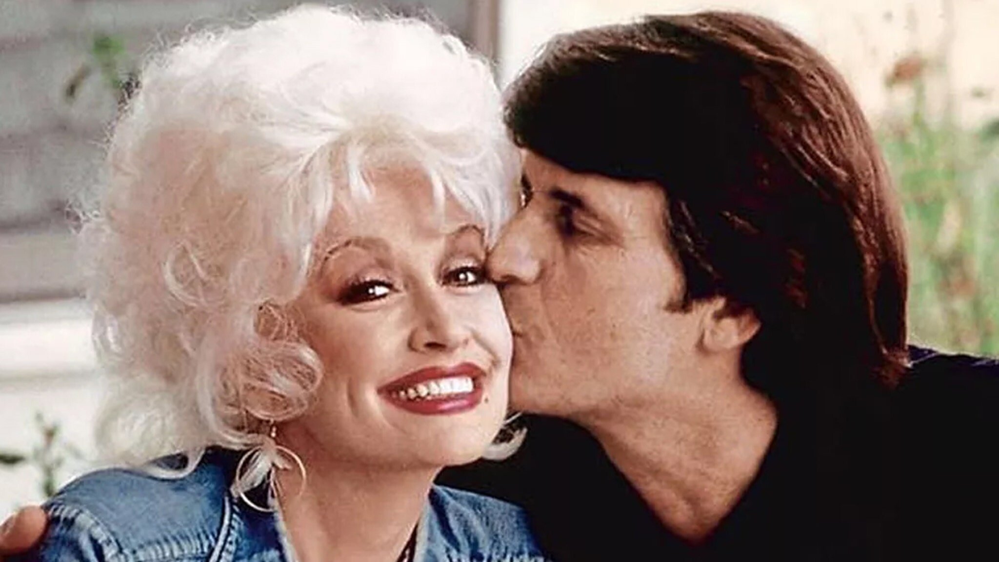 Dolly Parton to Be Buried Next to Late Husband Carl Dean