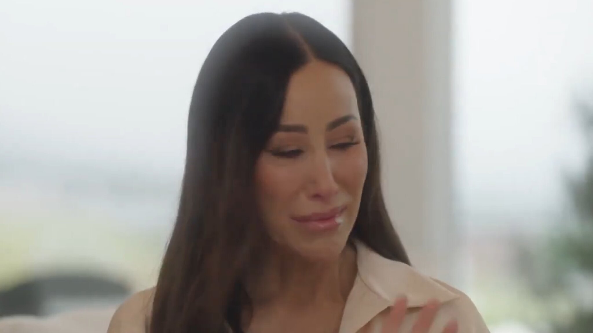 RHOSLC' Angie Katsanevas Breaks Down as Husband Discusses Separation