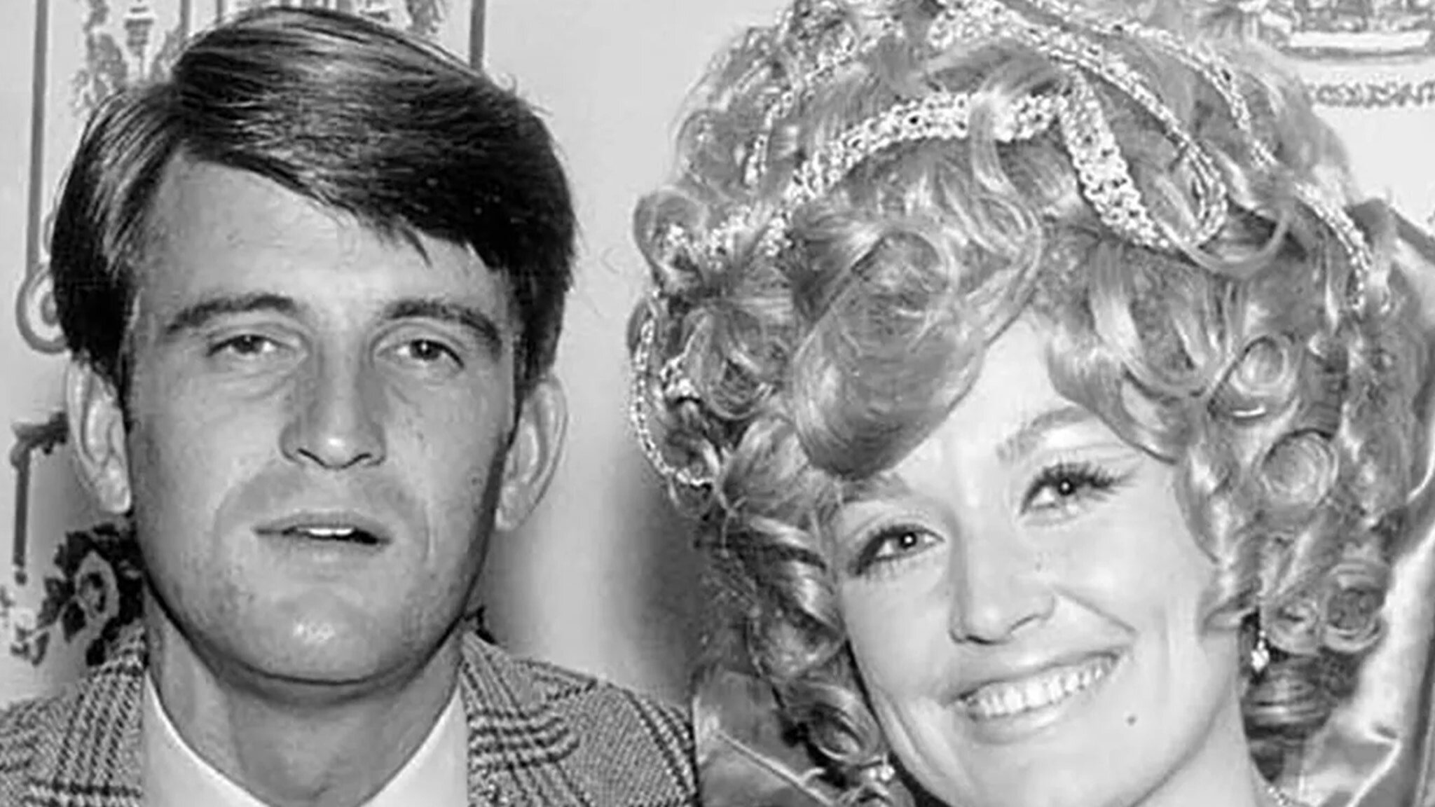 Dolly Parton Was Dealing With Late Husband Carl's Estate When She Died