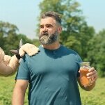 Jason Kelce promotes mailing pee to data centers, Liquid Death