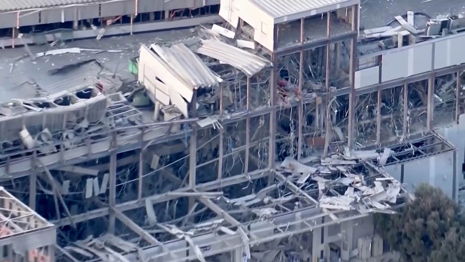 Searchers Scramble to Find Survivors After Japan Earthquake