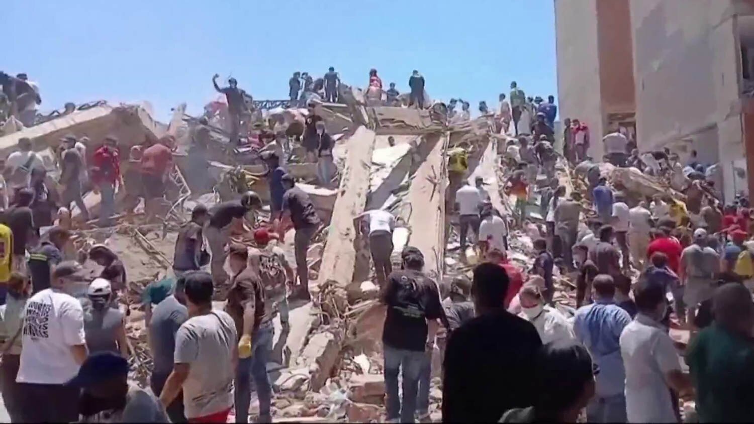 Deadly earthquake hits Colombia