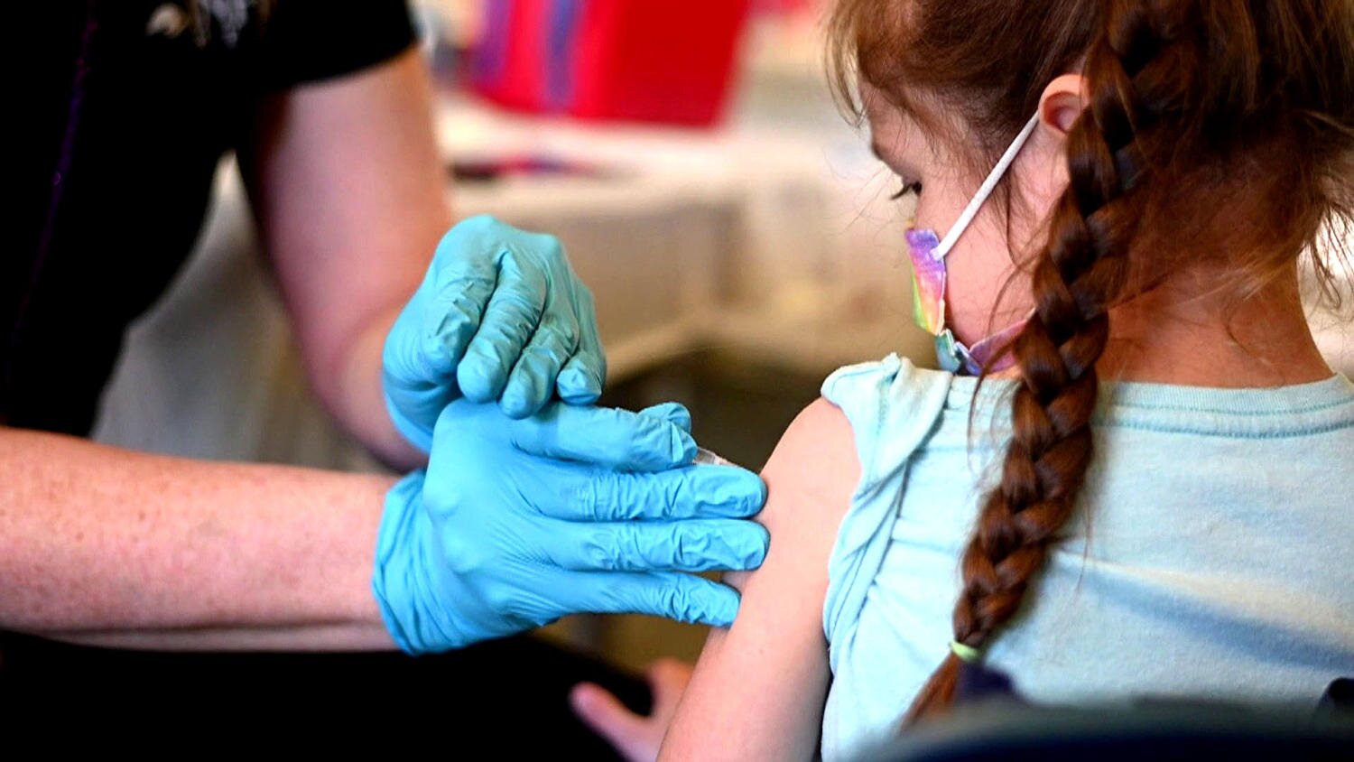 Trump Signs Executive Order on Childhood Vaccine Schedule