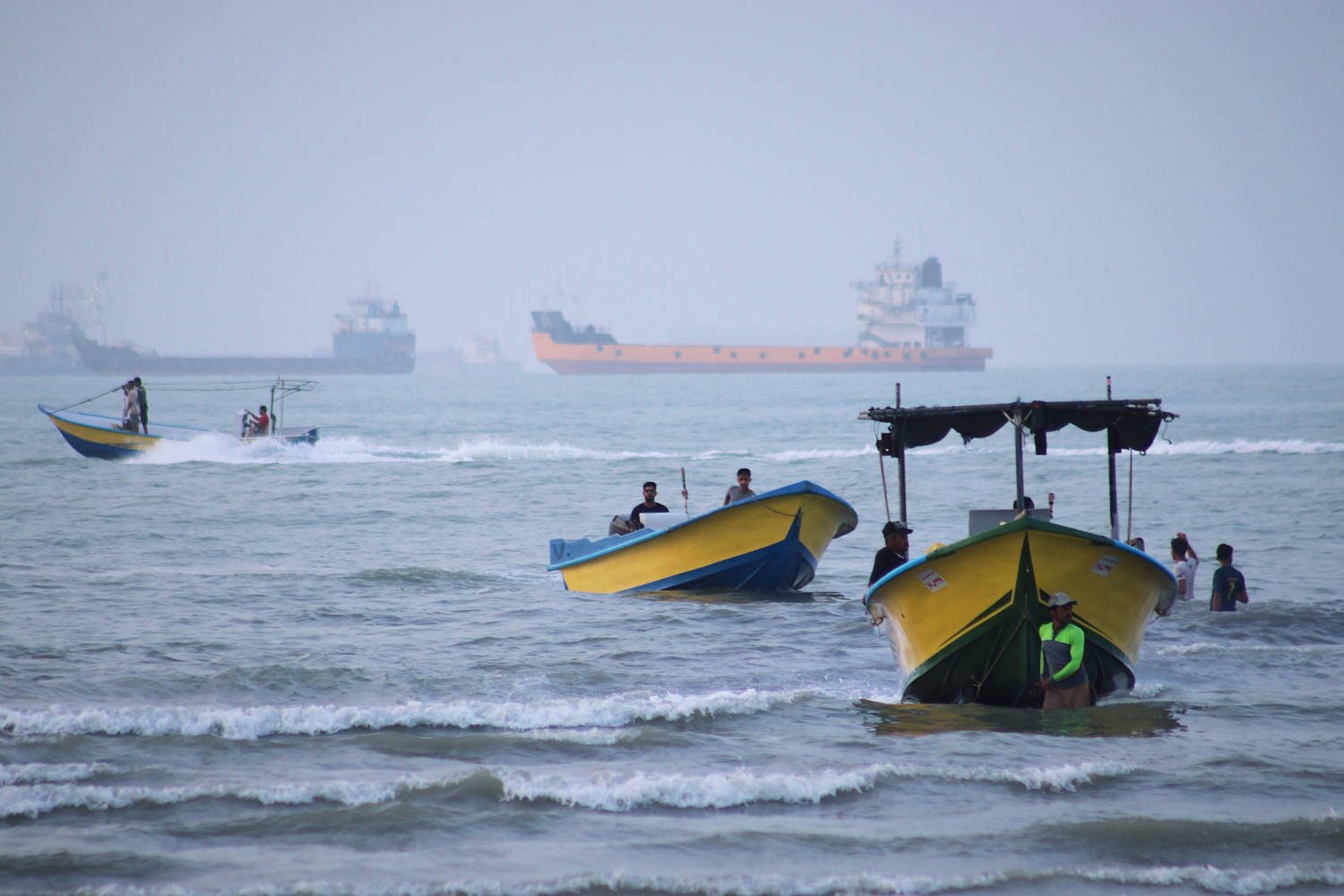 Oil prices tumble amid renewed optimism over the Strait of Hormuz