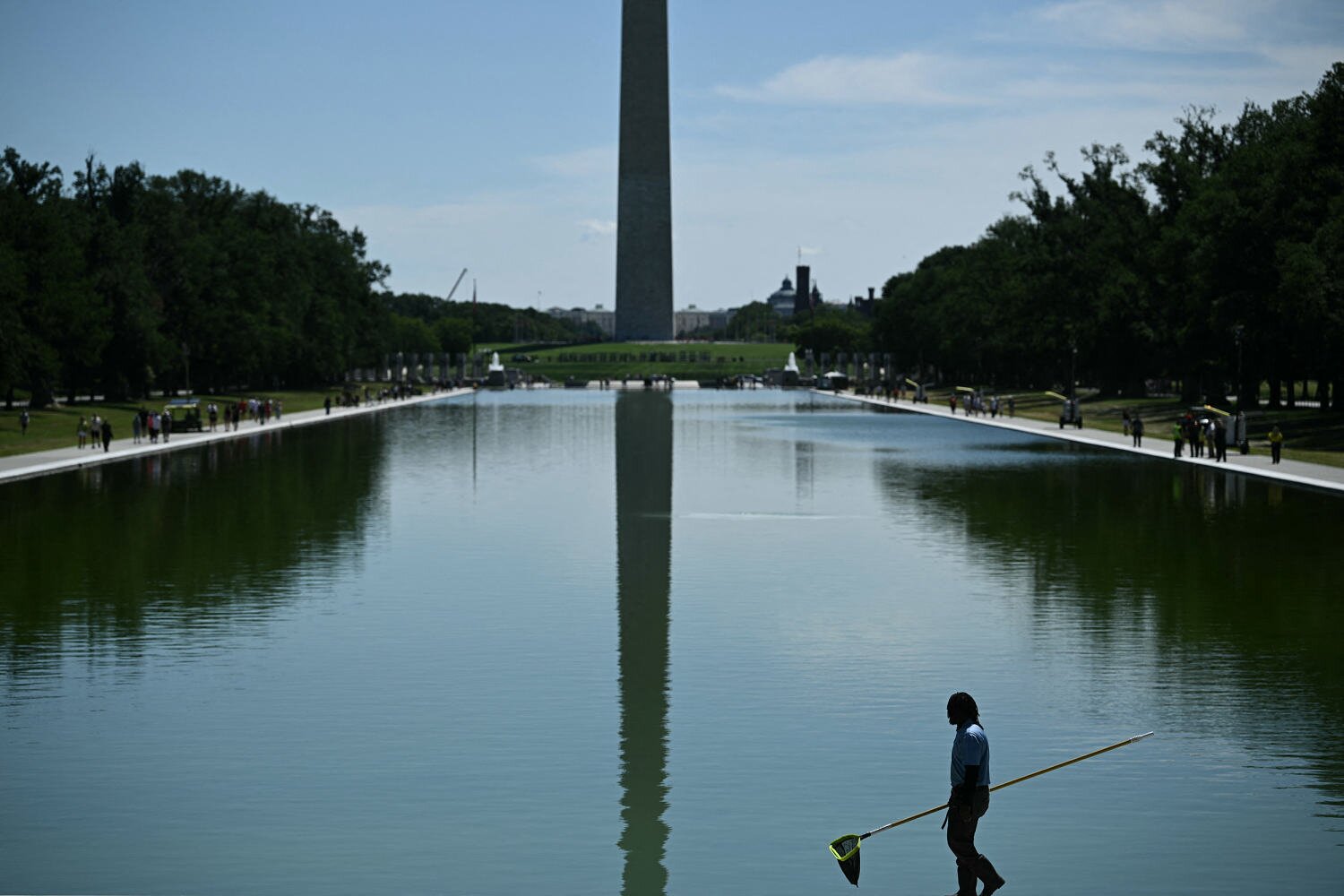 Trump administration drops Reflecting Pool case, blaming damage on ‘botched’ installation