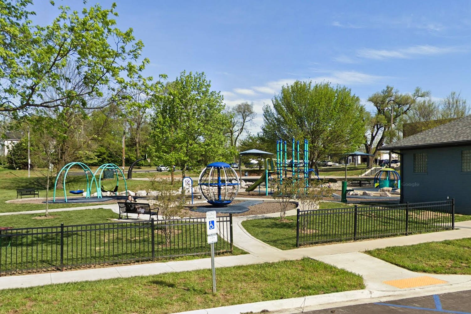 Five shot in Lexington, Kentucky, park, leaving one dead