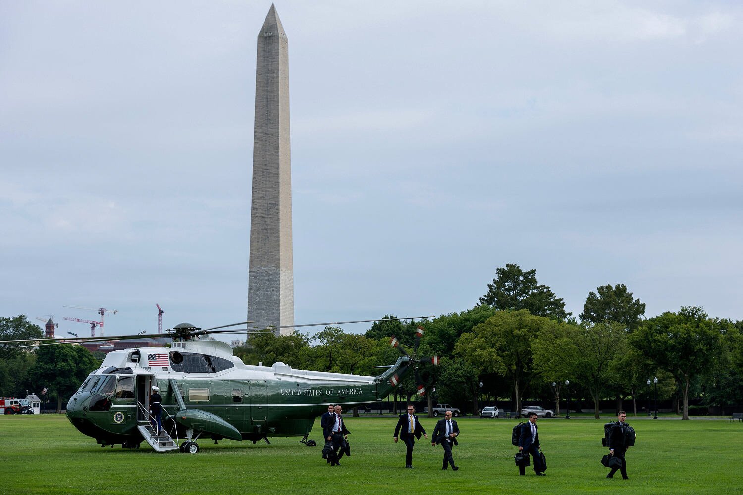 Secret Service officials placed on leave in inquiry over ‘potential misconduct