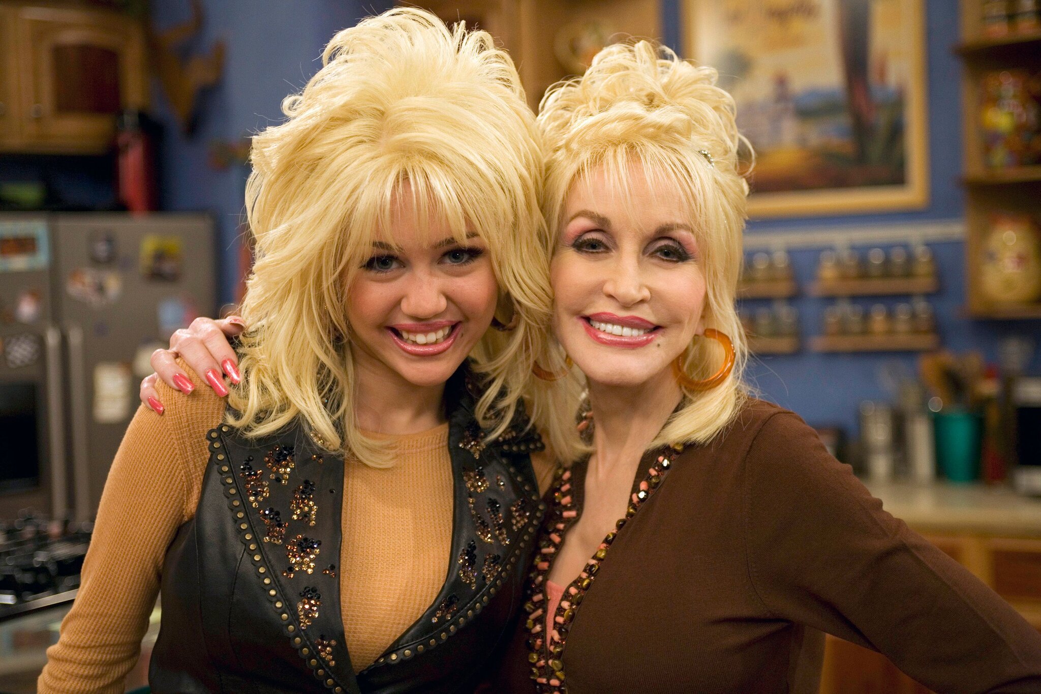 Miley Cyrus Pays Tribute to Godmother Dolly Parton: “I Have an Angel by My Side
