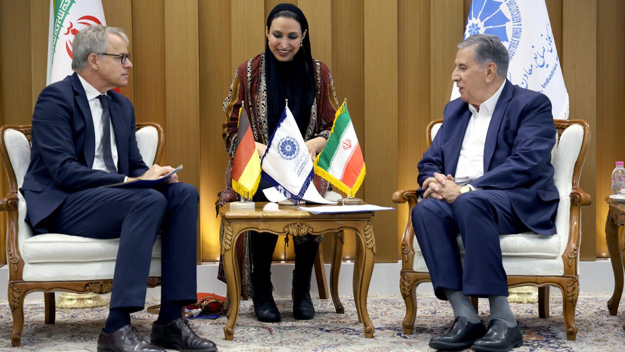 ICCIMA head, German ambassador discuss ways to improve Iran-Germany level of relations