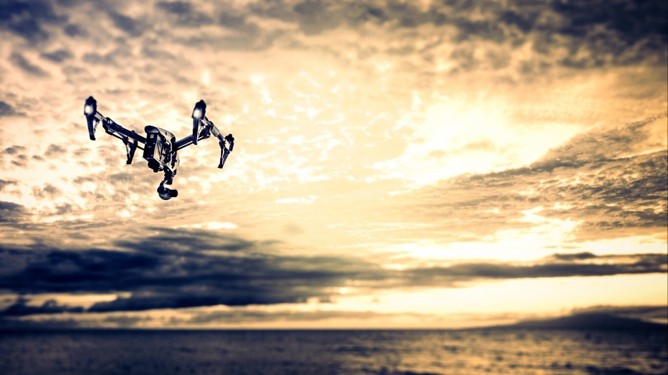Unusual Machines Soars 22%, Red Cat Climbs 8%, Ondas Gains 4% on Trump’s 100% Drone Tariff