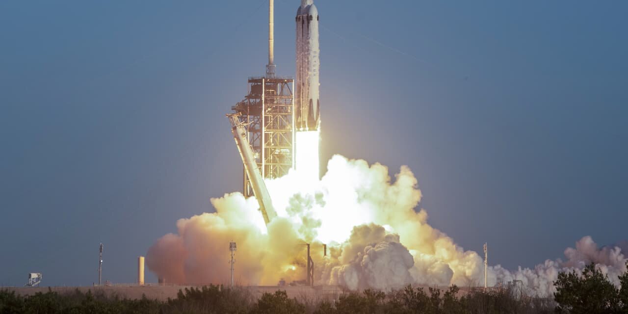 SpaceX’s Weekend: One Big Launch and One Crew-13 Hiccup