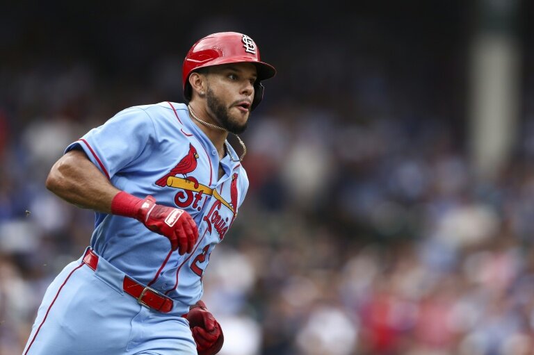 Cardinals' Baez bashes record three homers in MLB debut
