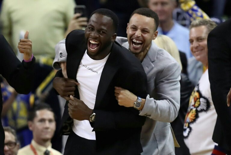 Warriors re-sign Green after LeBron James shun
