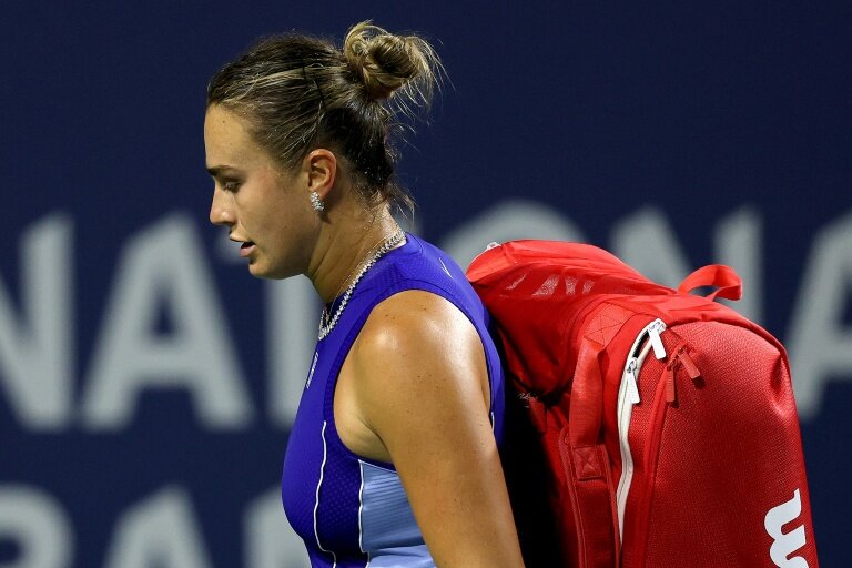 Top-ranked Sabalenka, Pegula stunned in Toronto fourth round