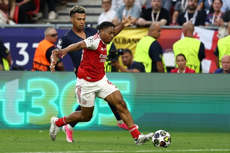 Arteta coy over Lewis-Skelly's Arsenal future after 'emotional' celebration