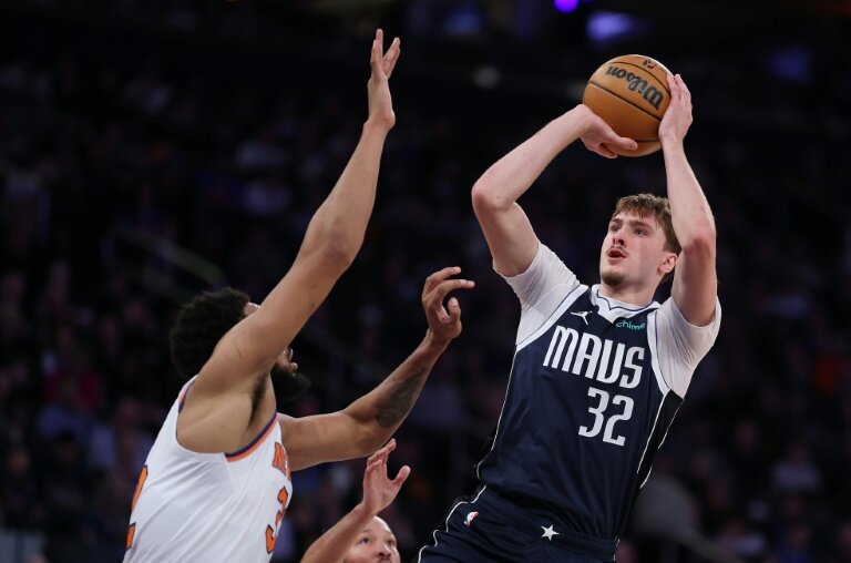 NBA star Cooper Flagg trading card a slam dunk for lucky buyer