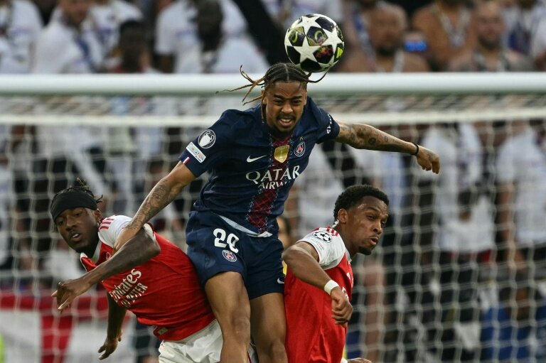 Liverpool sign Barcola from PSG for reported £124 million
