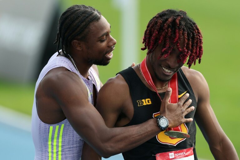 Just cramp' - Lyles pulls up early in 200m US title bid