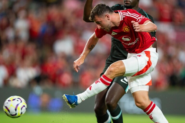 Mount injury overshadows Man Utd draw with Paris Saint-Germain