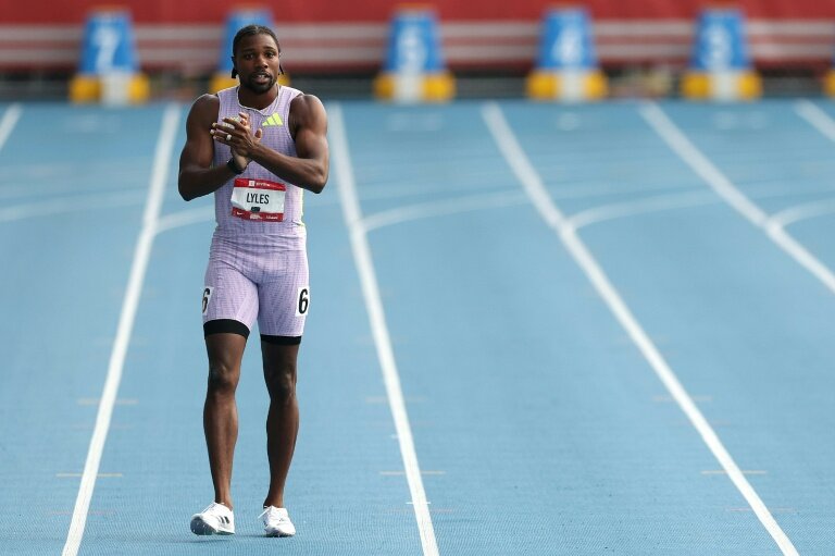 Lyles not concerned after cramp halts 200m US title bid