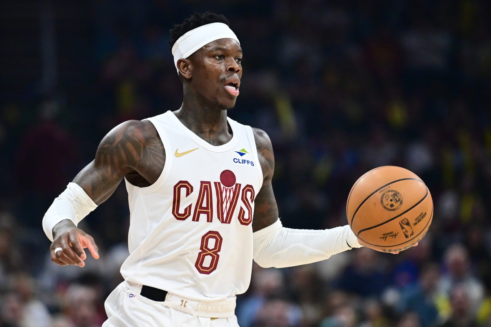 Cleveland Cavs trading point guard Dennis Schroder to Hornets