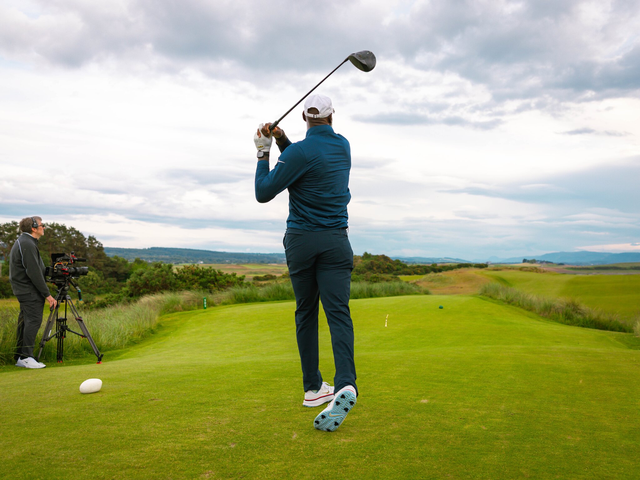 LeBron James leans into new passion with YouTube golf channel