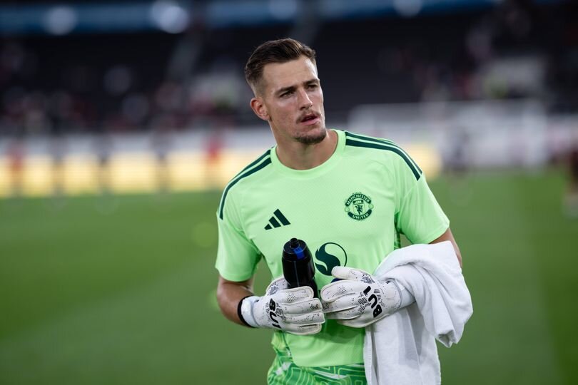 Manchester United close in on permanent transfer with buy-back clause