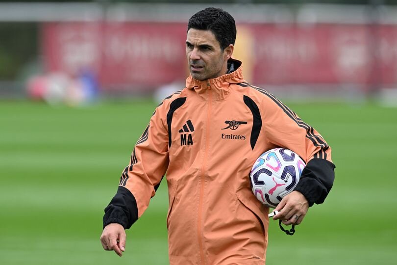 Arsenal's transfer status ahead of deadline, with Julian Alvarez meeting and multiple exits looming