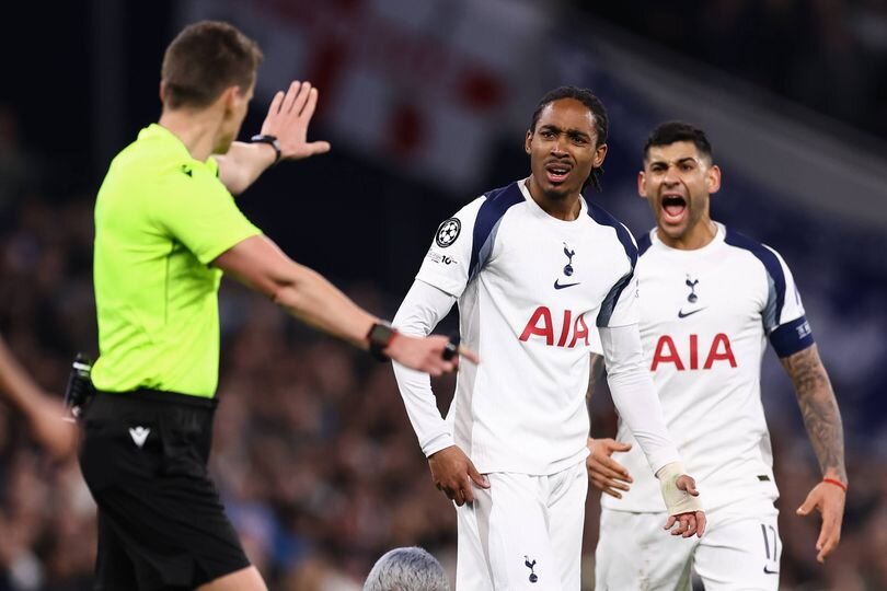 Roberto De Zerbi opens up on Cristian Romero and Djed Spence's Tottenham exits