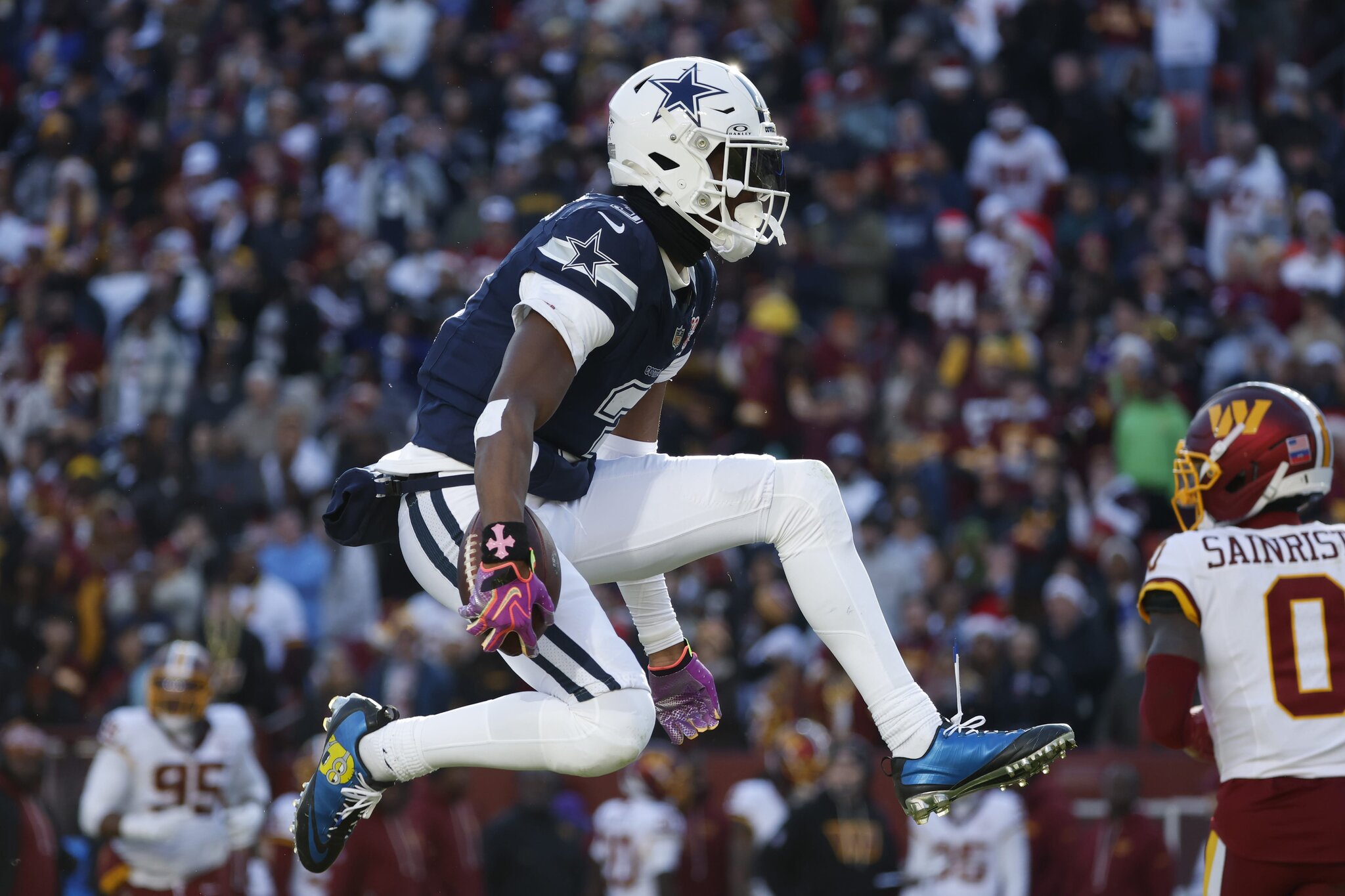 Method to Dallas Cowboys madness? George Pickens been the best player in training camp, per Jerry Jones