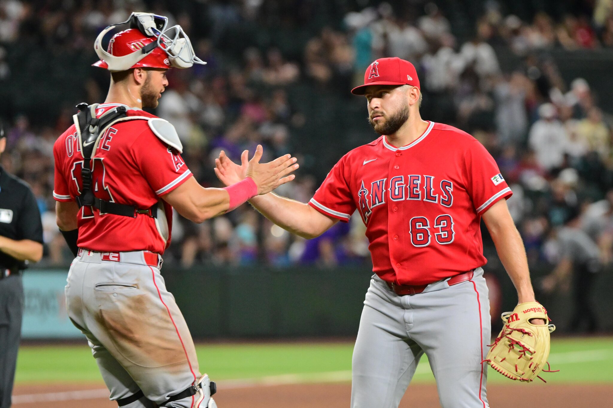 Texas Rangers strike trade with Angels for Silseth, O’Hoppe