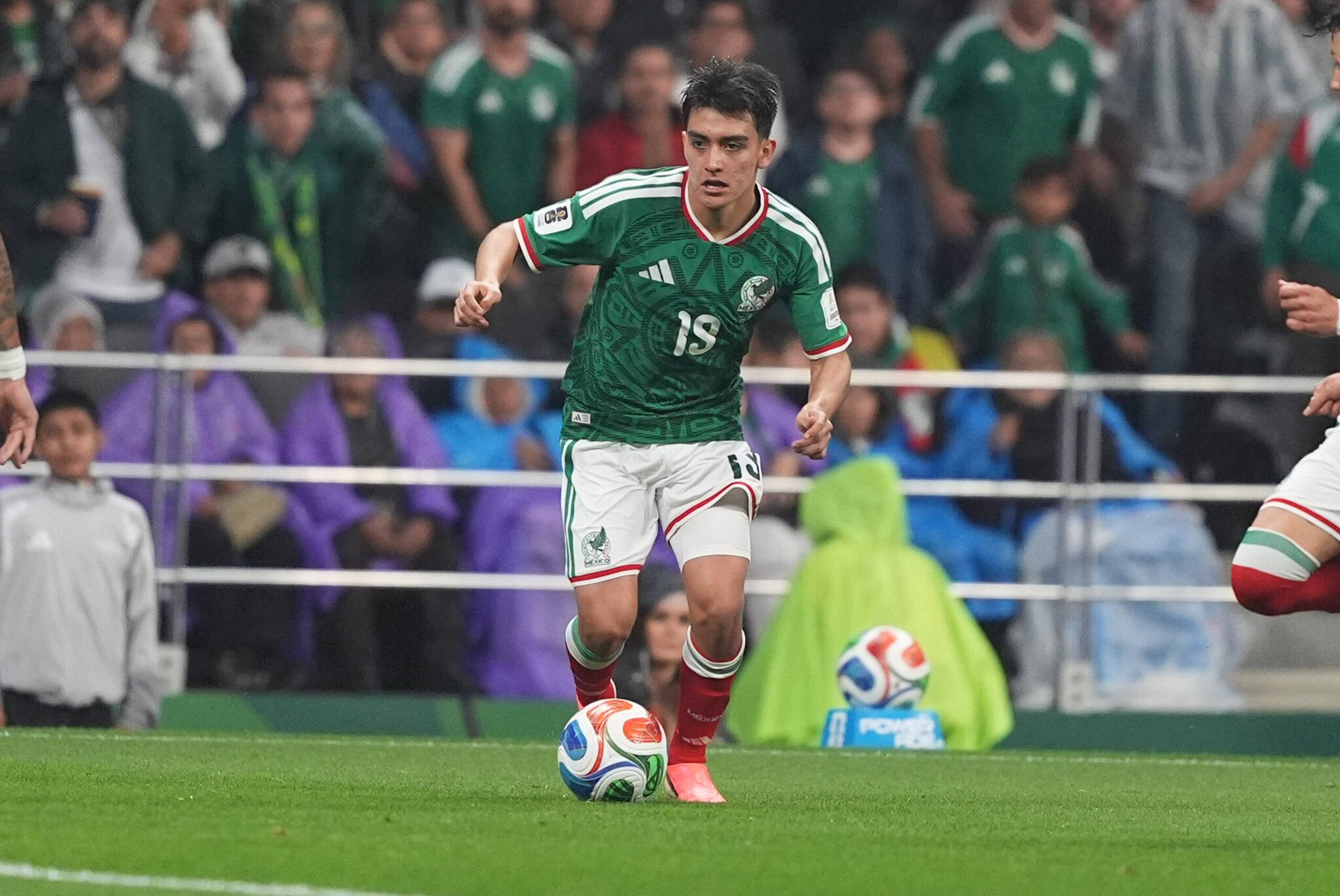 Report: Liverpool make first move to sign World Cup midfielder