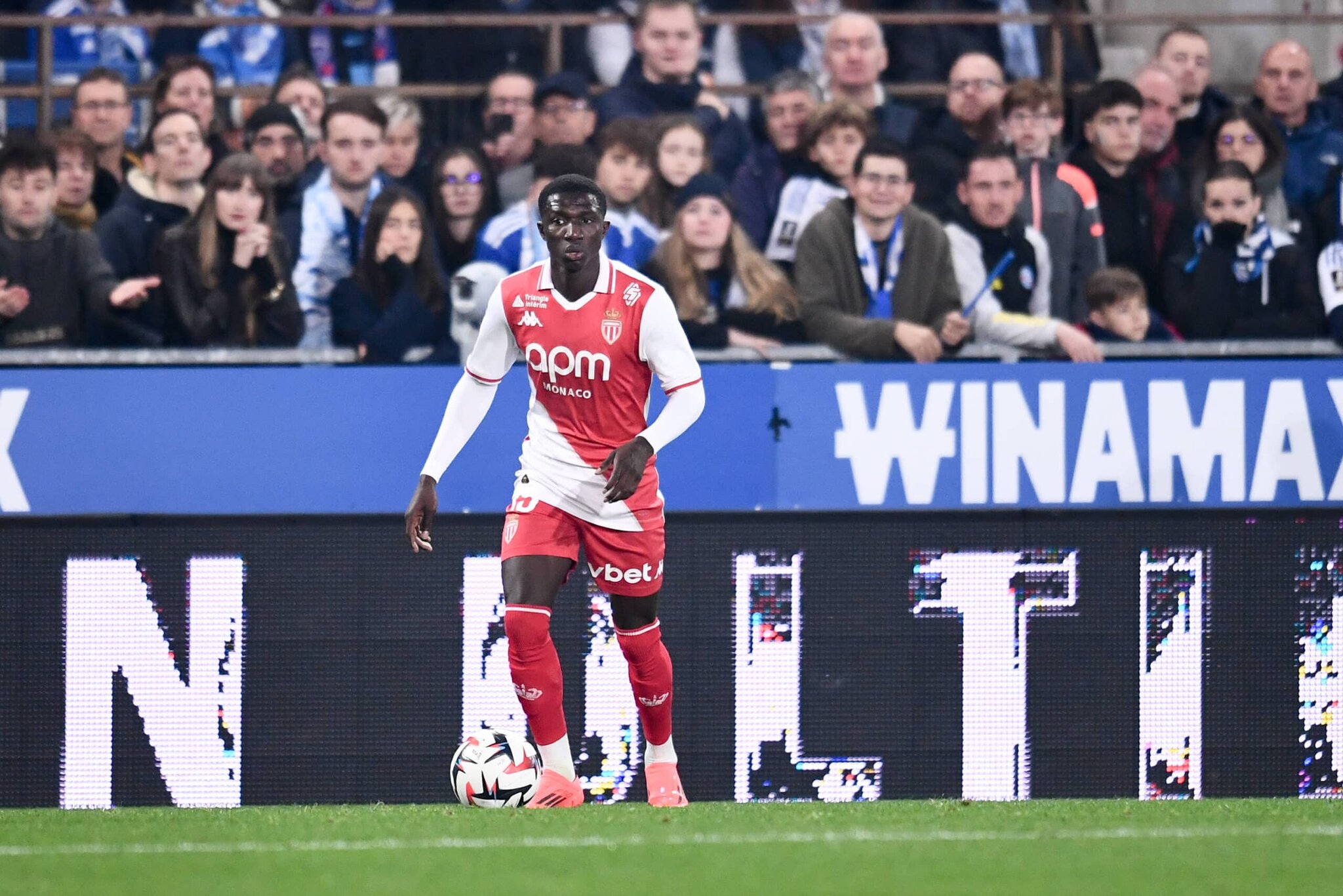 Liverpool may move for €50m midfielder as Premier League rivals make bid