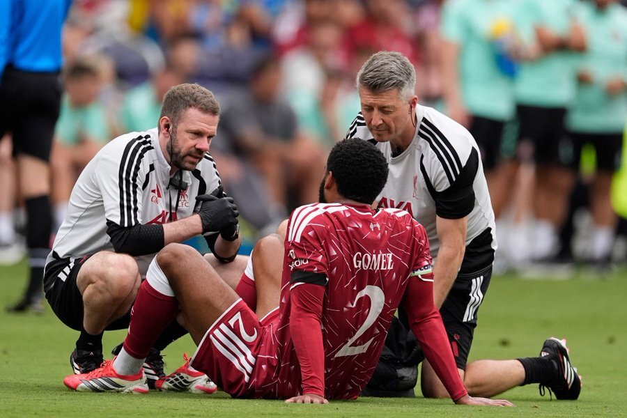 Sky Sports: Liverpool make transfer decision after Joe Gomez injury blow