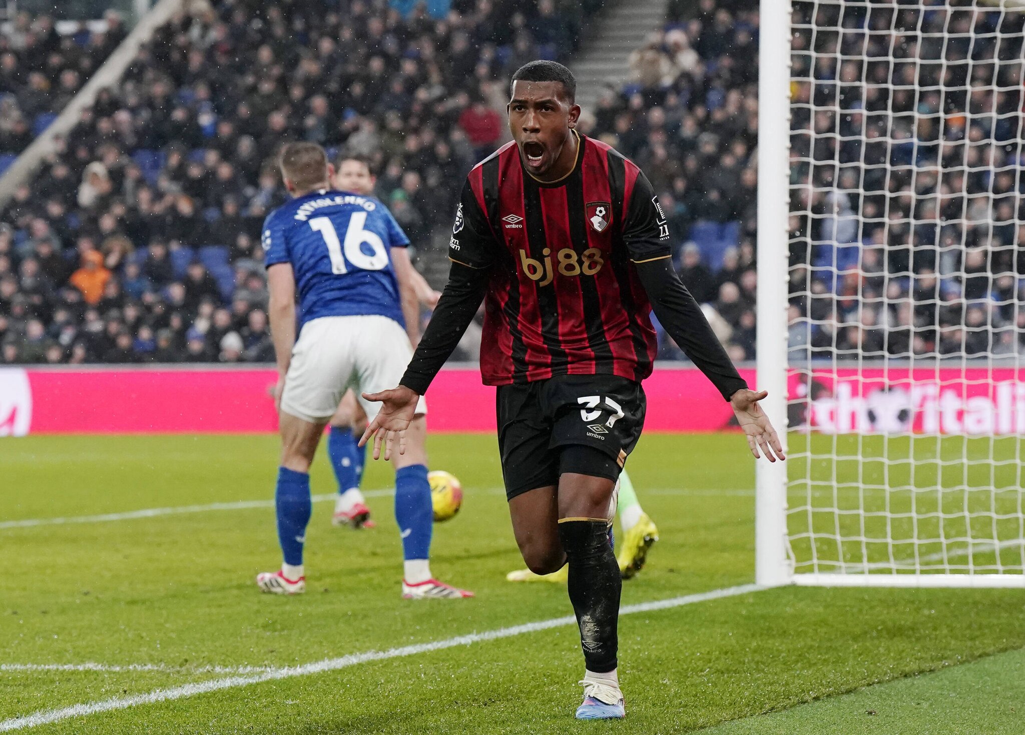 Liverpool dealt knockout blow in pursuit of talented forward