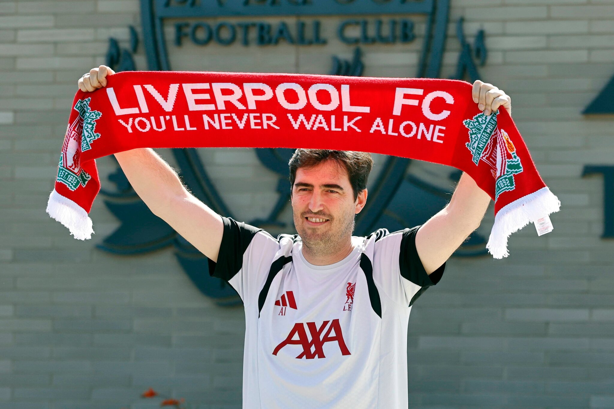 Liverpool face contract decision as clubs circle around 'amazing' sensation