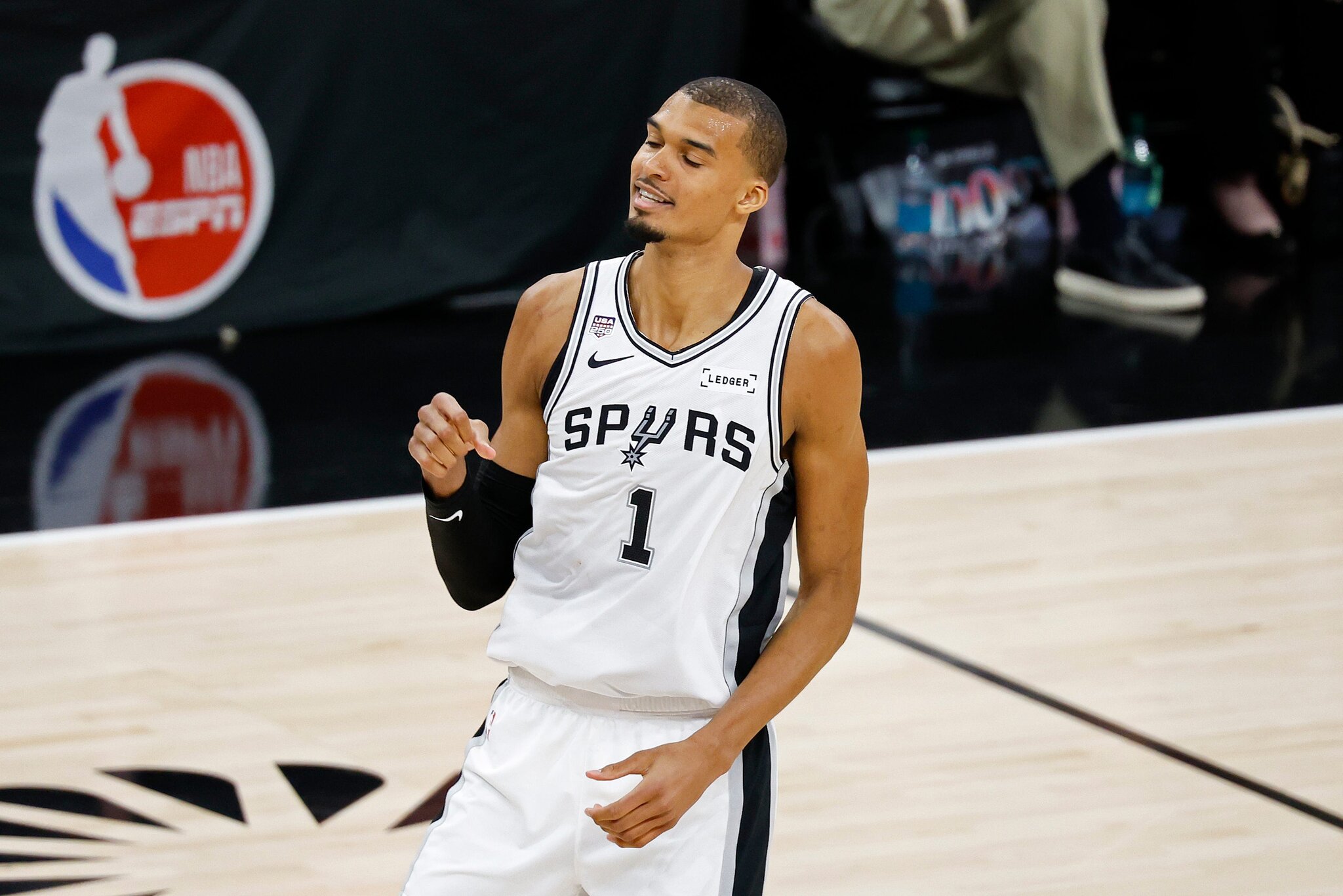 Opening night NBA schedule: Who is playing NBA Christmas games?