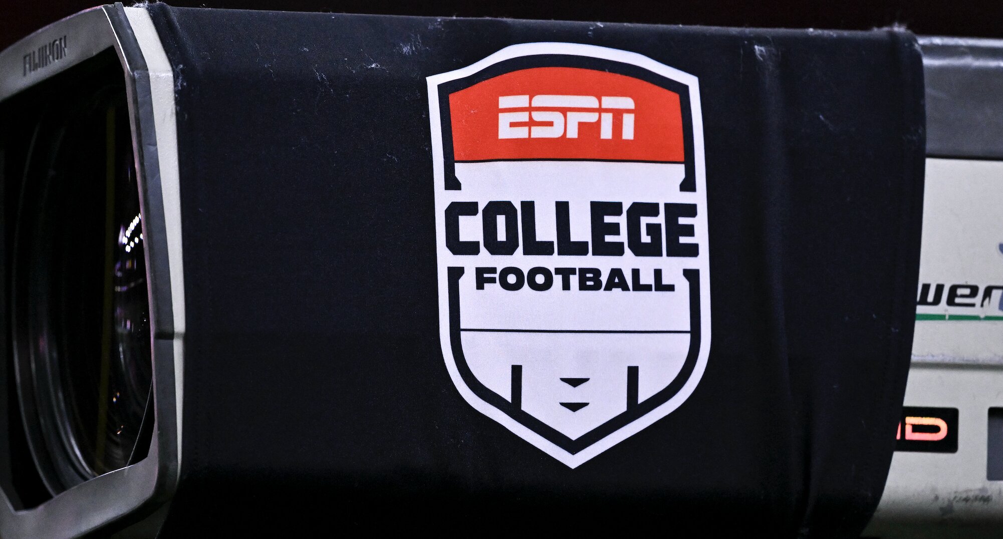 ESPN reveals College Football studio commentators for 2026