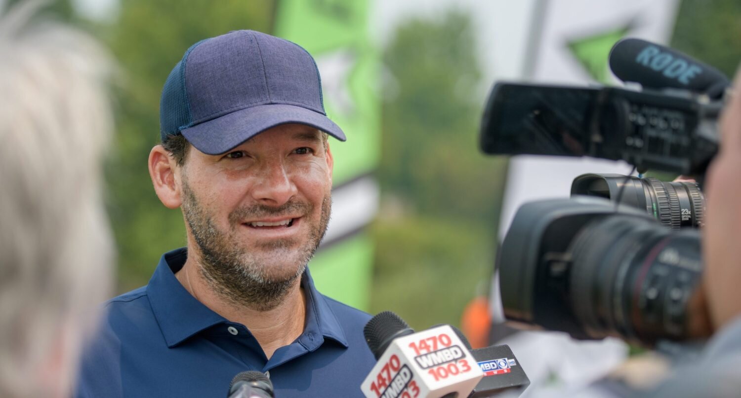 Where does Tony Romo land if he loses No. 1 CBS job?