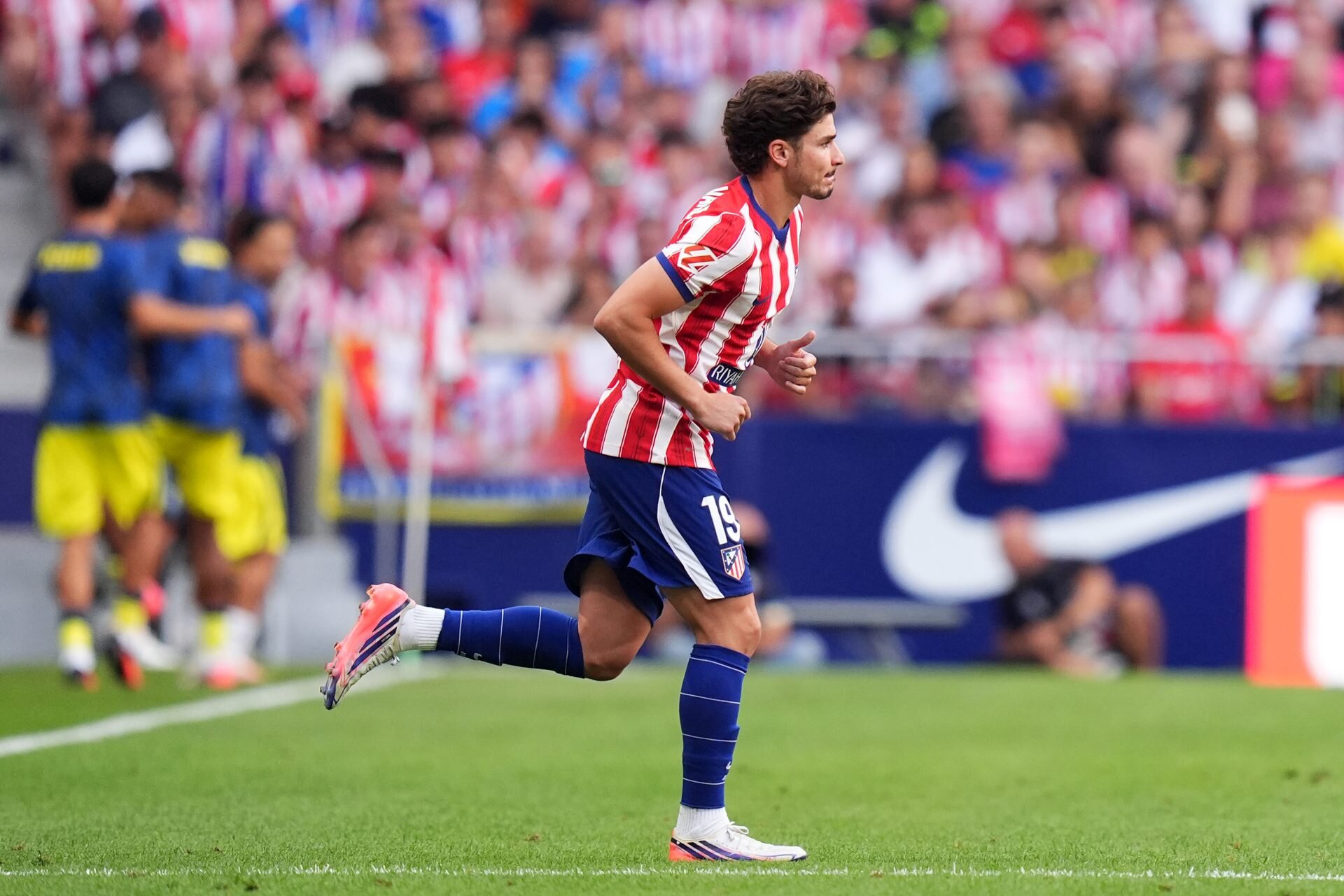 Julian Alvarez or nobody: Barcelona willing to go without a signing if priority option fails