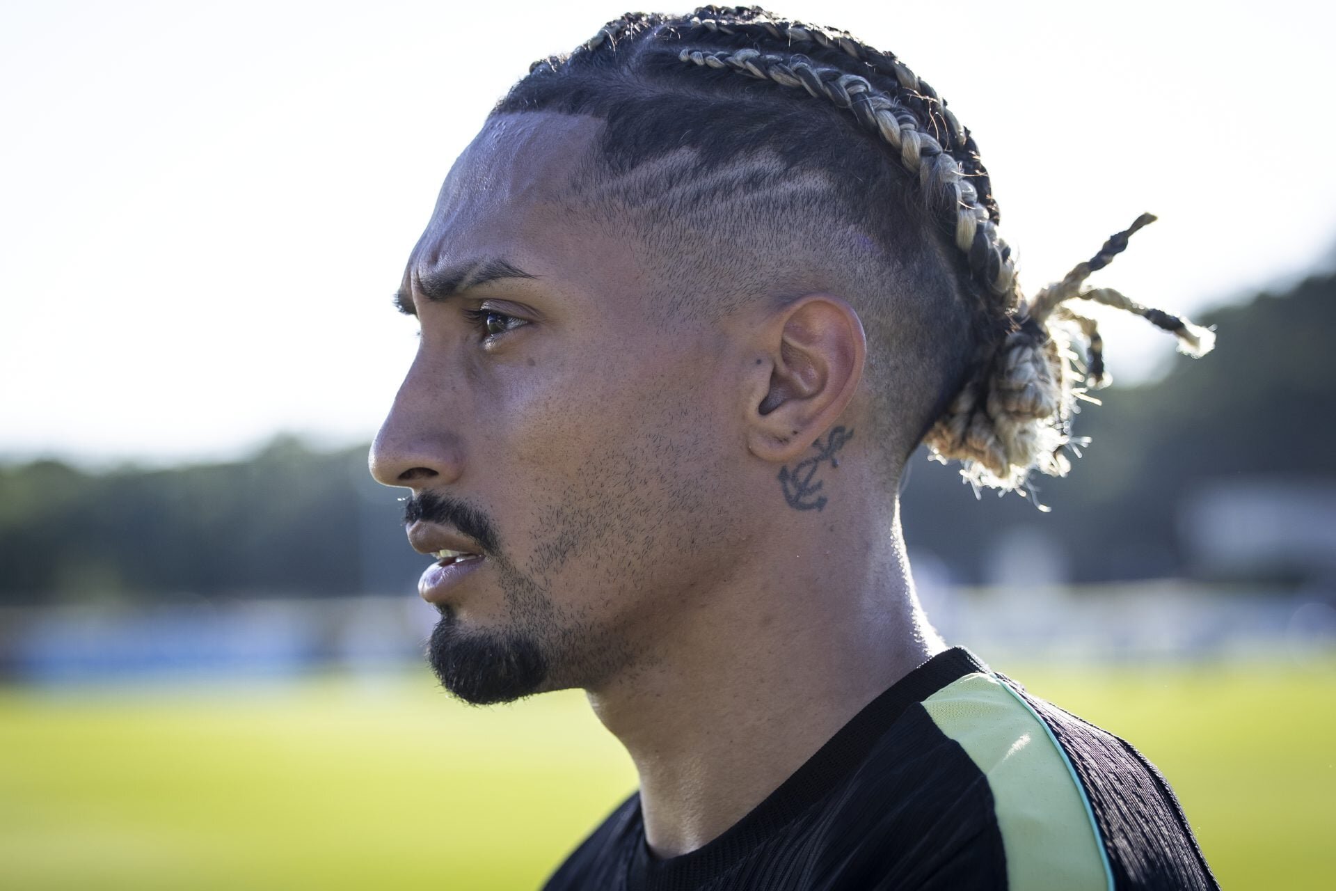 Barcelona winger set to join pre-season camp tomorrow as huge challenge awaits