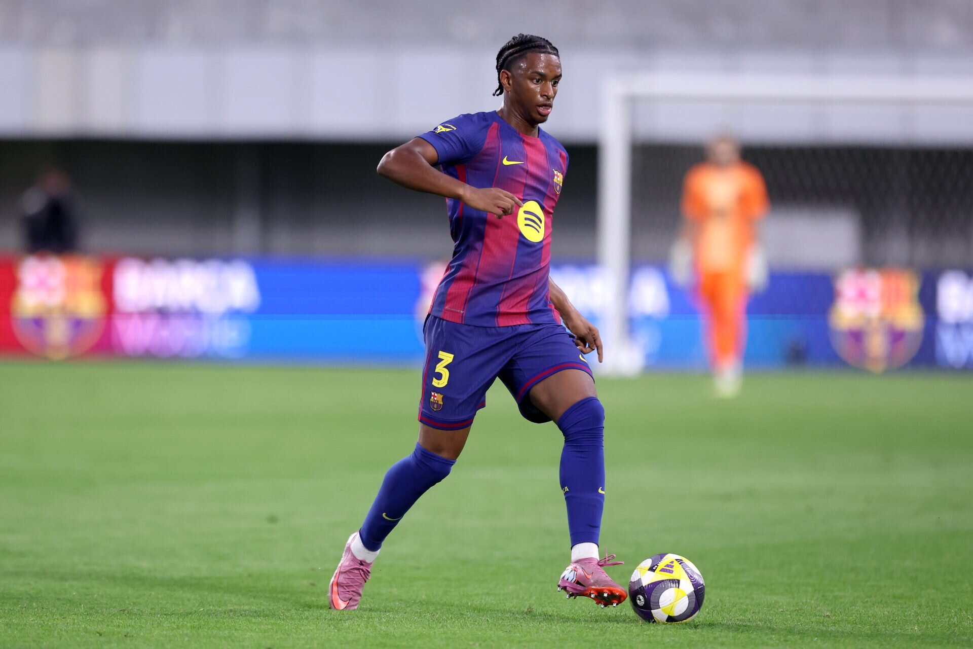 Manchester United leading the race to sign struggling Barcelona defender