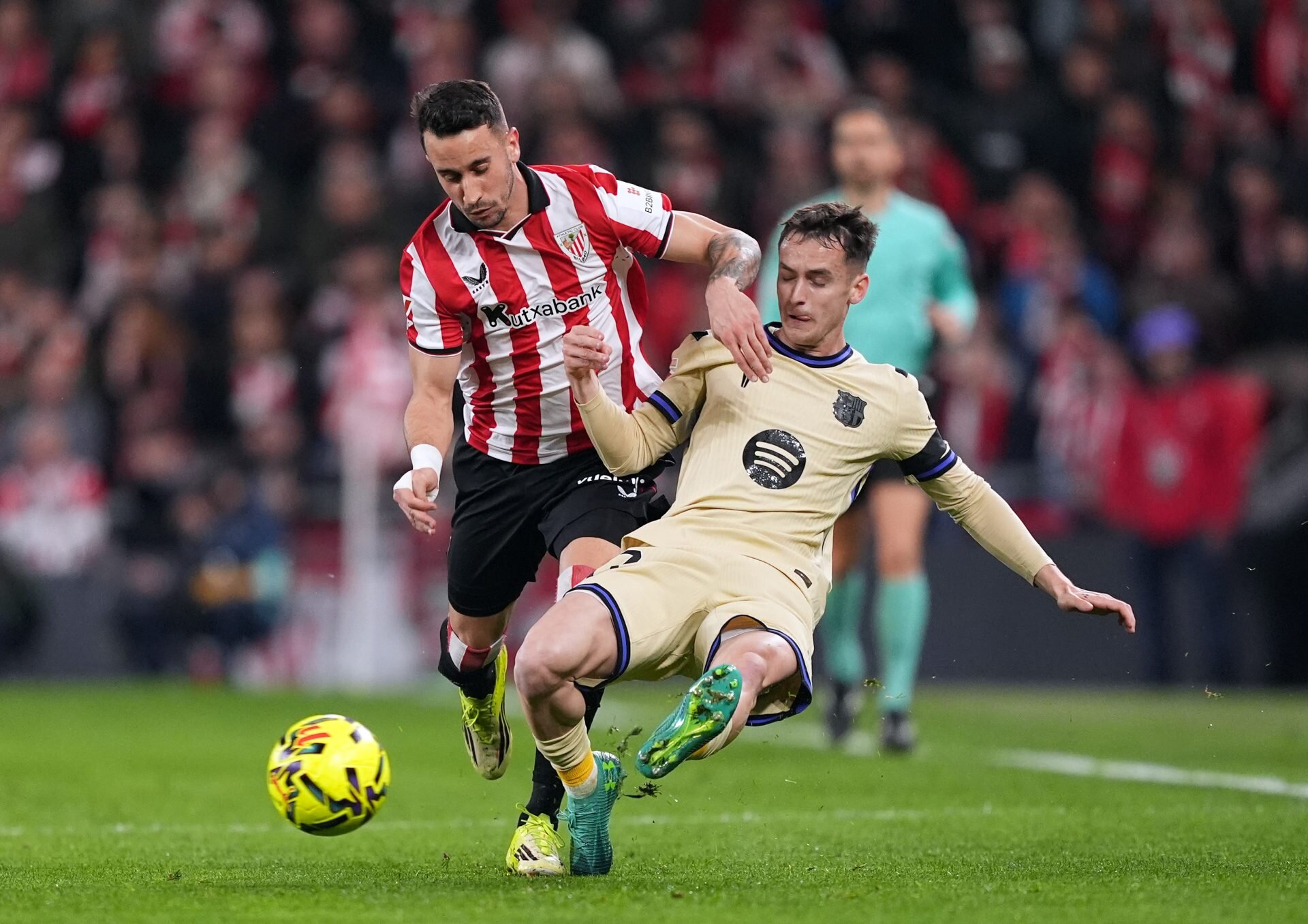 Besiktas make formal approach for Barcelona outcast but only want a loan deal
