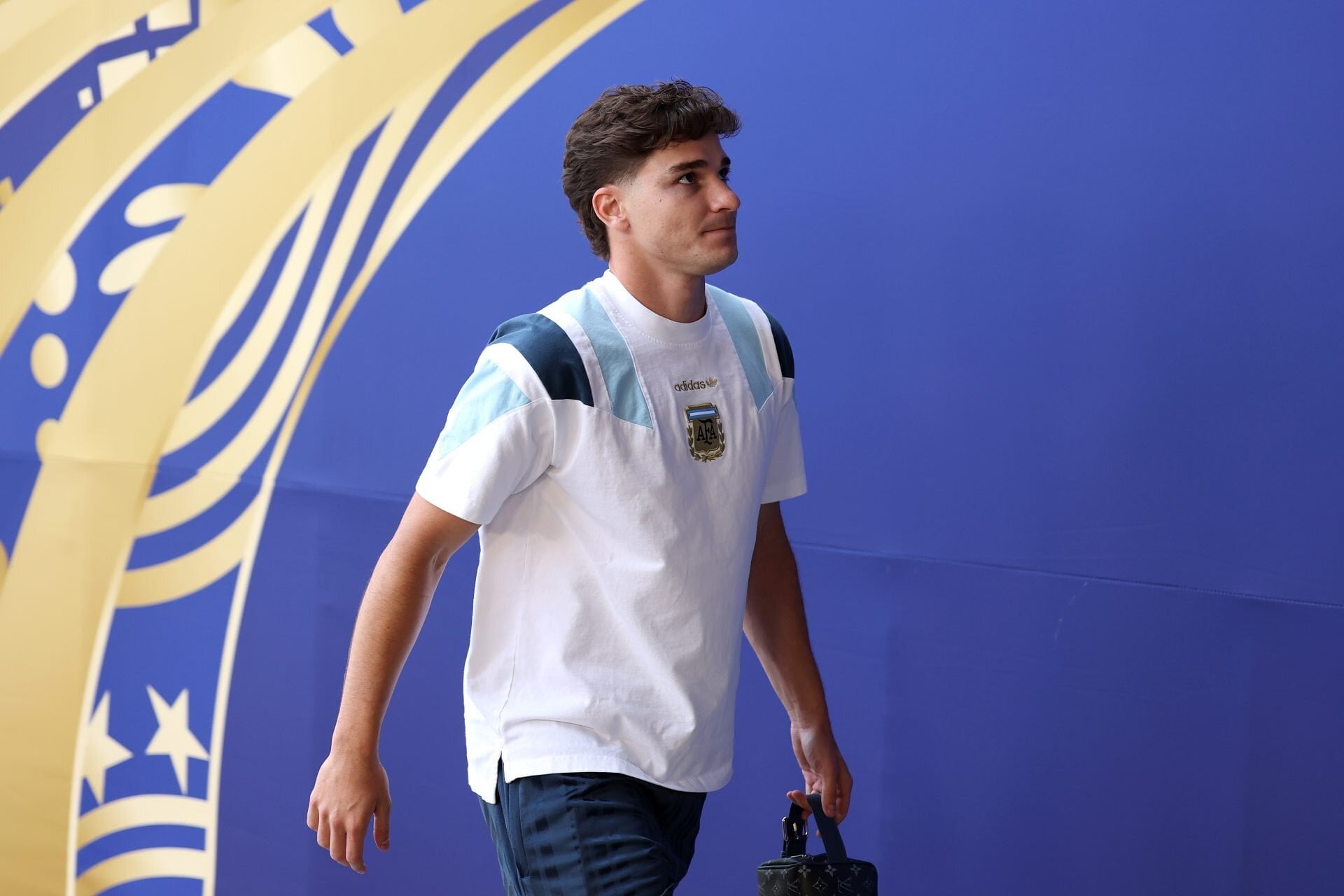 Barcelona priority target trains with grim face as he awaits transfer clarity