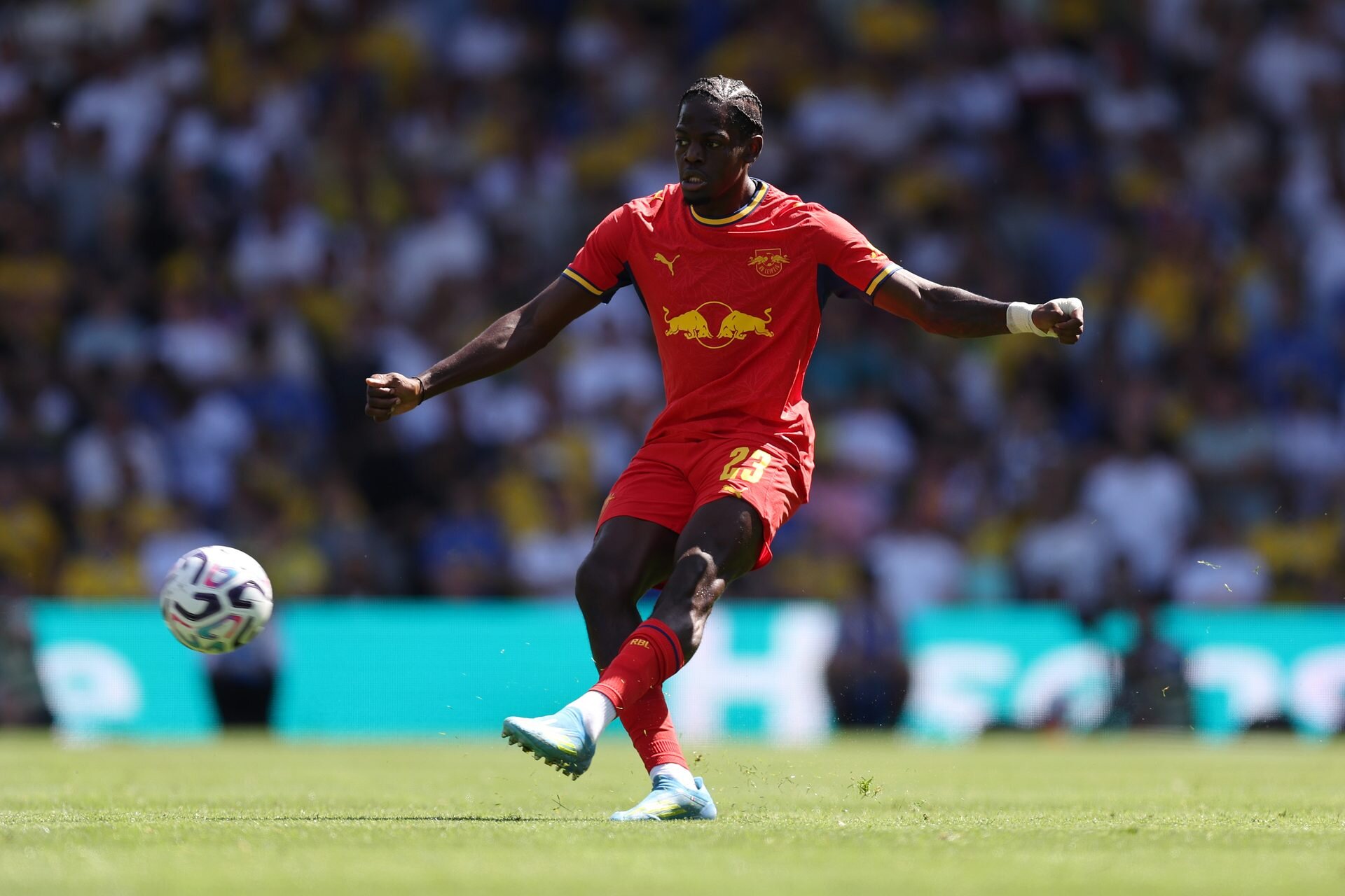Barcelona monitoring 23-year-old RB Leipzig defender; move dependent on Balde’s sale