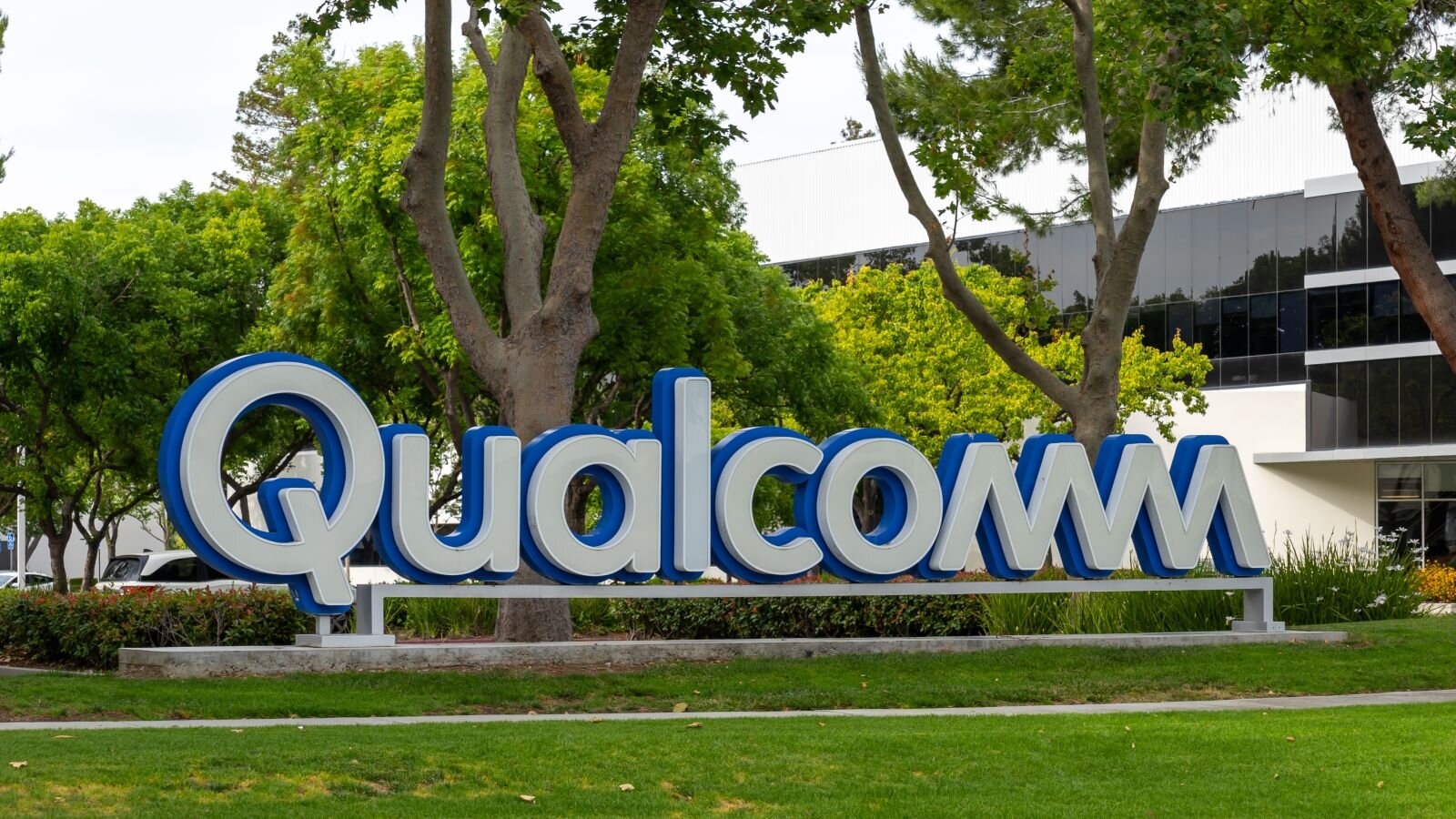 Ahead of Qualcomm Earnings, Here's What Barchart Data Says Comes Next for QCOM Stock