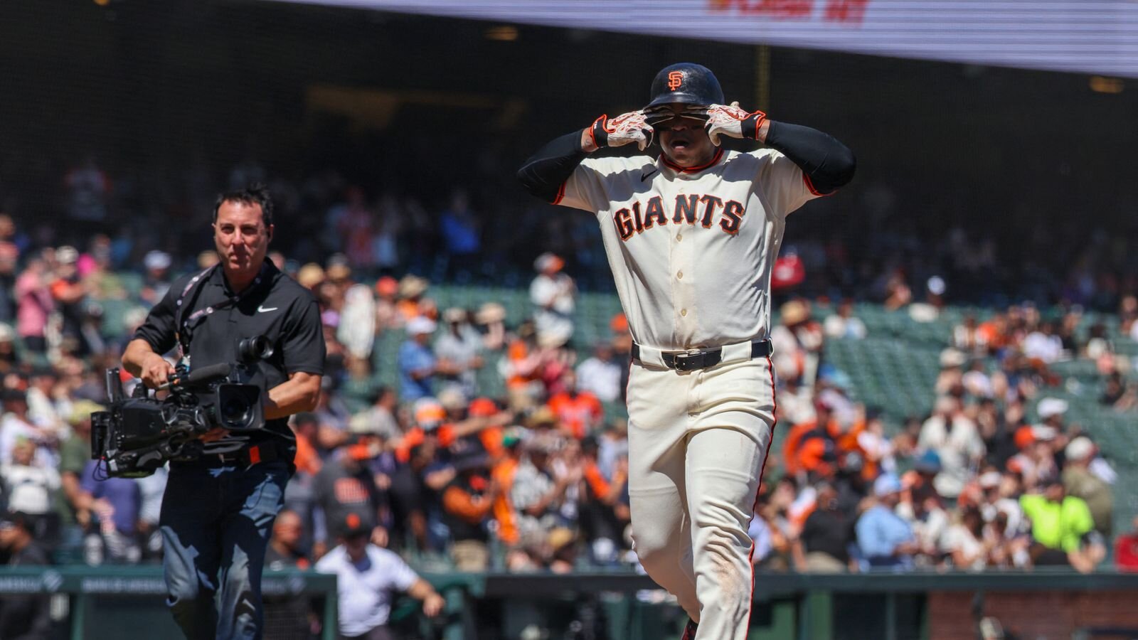 Rafael Devers Joins Barry Bonds As Only Players To Achieve This Feat